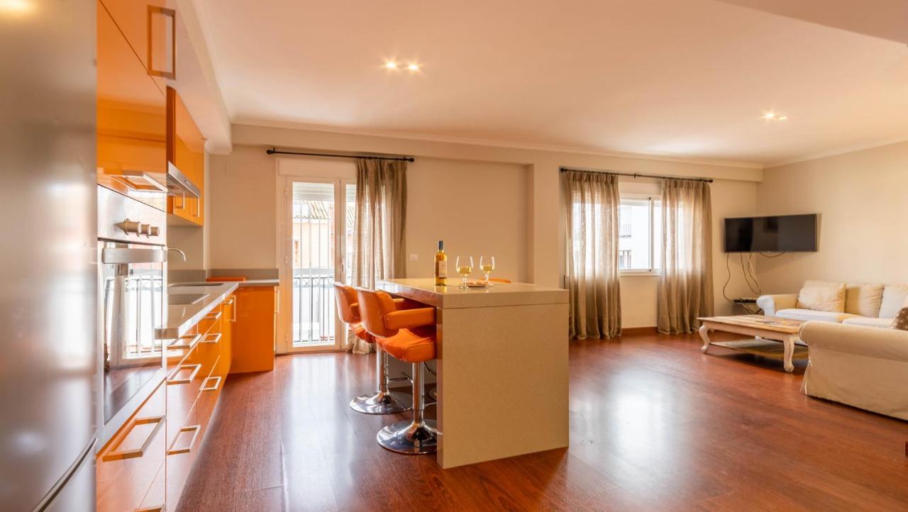 Apartamento Arenal - 3 Habitaciones Sevilla Bagian luar foto
